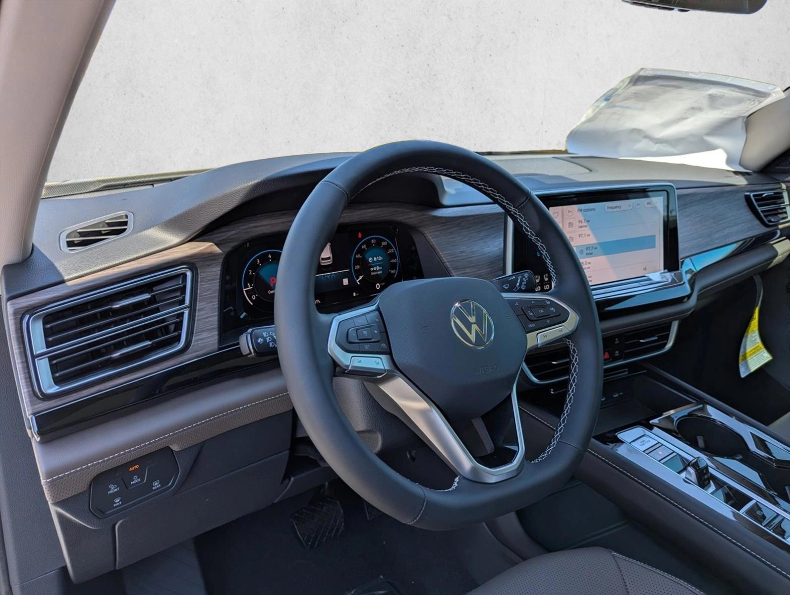 Thumbnail: 2026 Volkswagen Atlas - 4