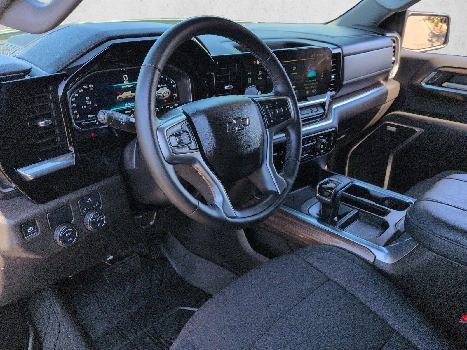 Thumbnail: 2025 Chevrolet Silverado 1500 - 4