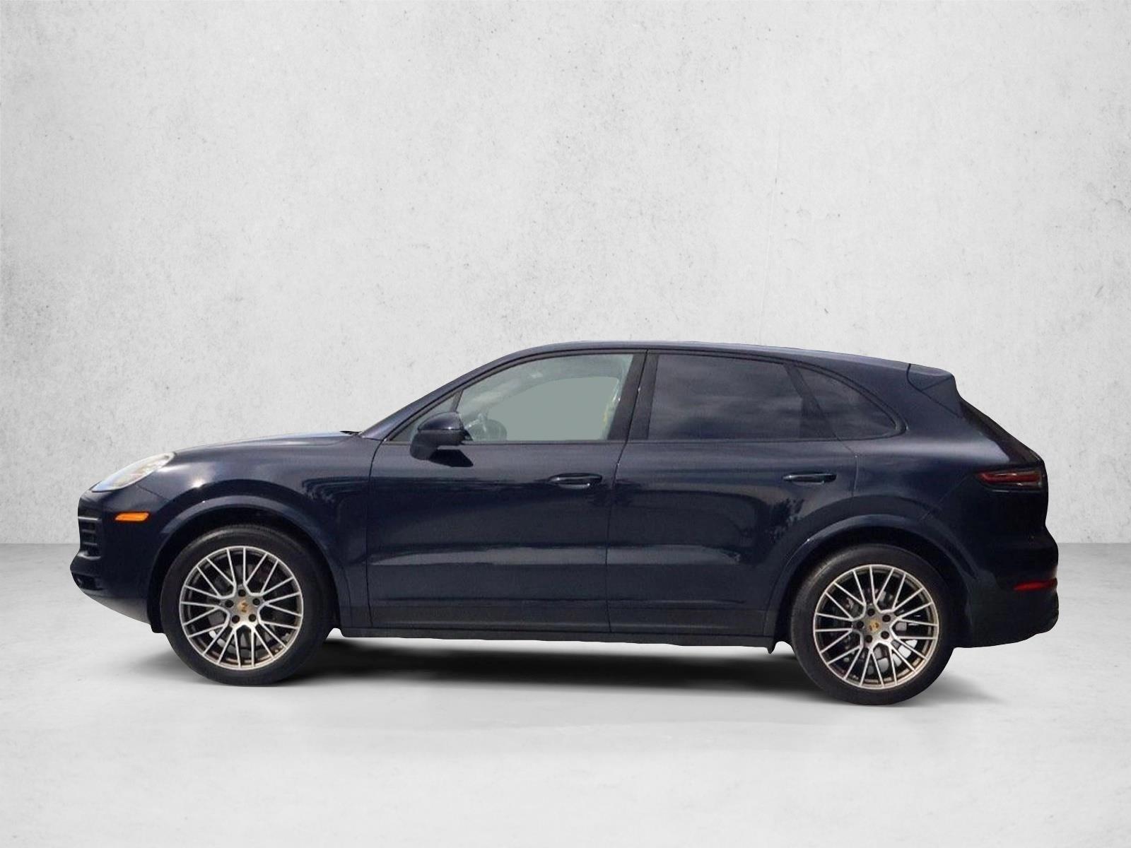Thumbnail: 2023 Porsche Cayenne - 2