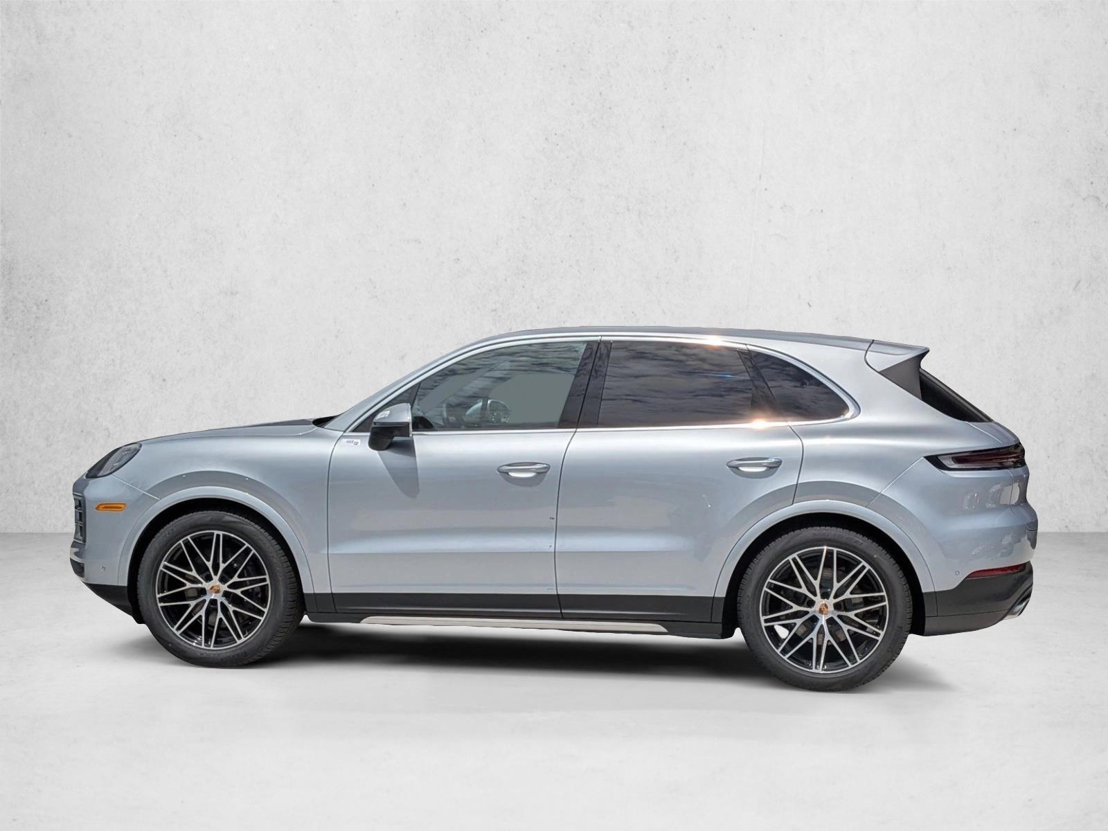 Thumbnail: 2026 Porsche Cayenne - 2