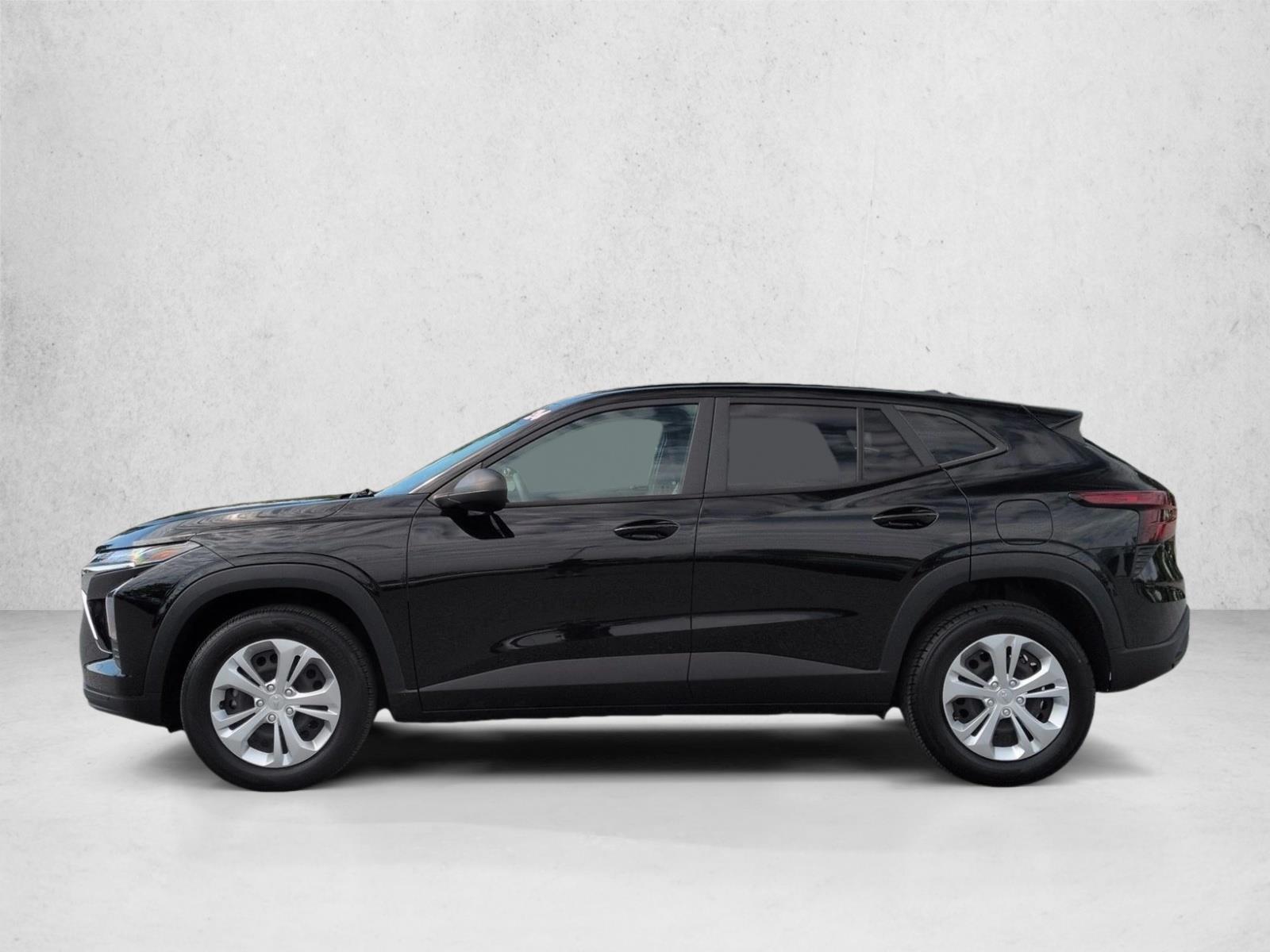 Thumbnail: 2024 Chevrolet Trax - 2
