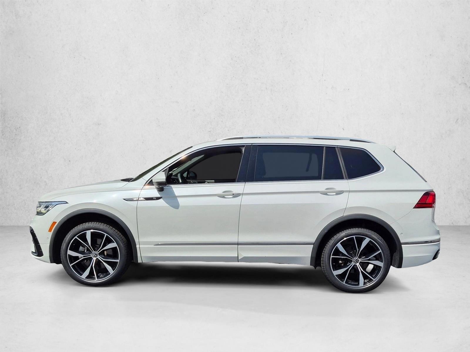 Thumbnail: 2022 Volkswagen Tiguan - 2