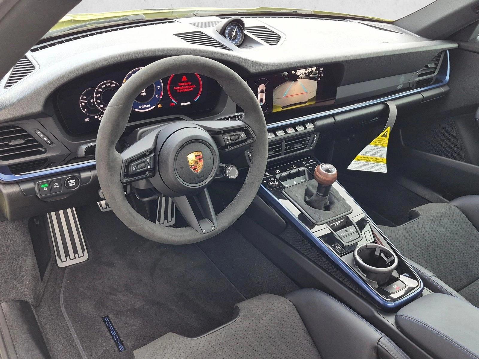 Thumbnail: 2026 Porsche 911 - 3