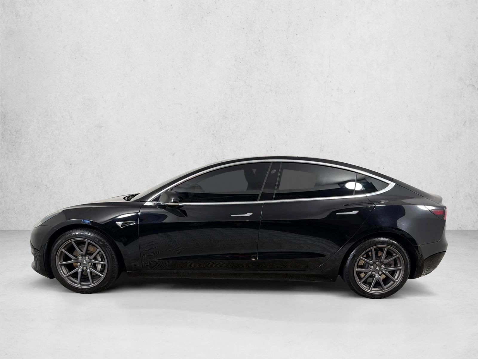 Thumbnail: 2019 Tesla Model 3 - 2