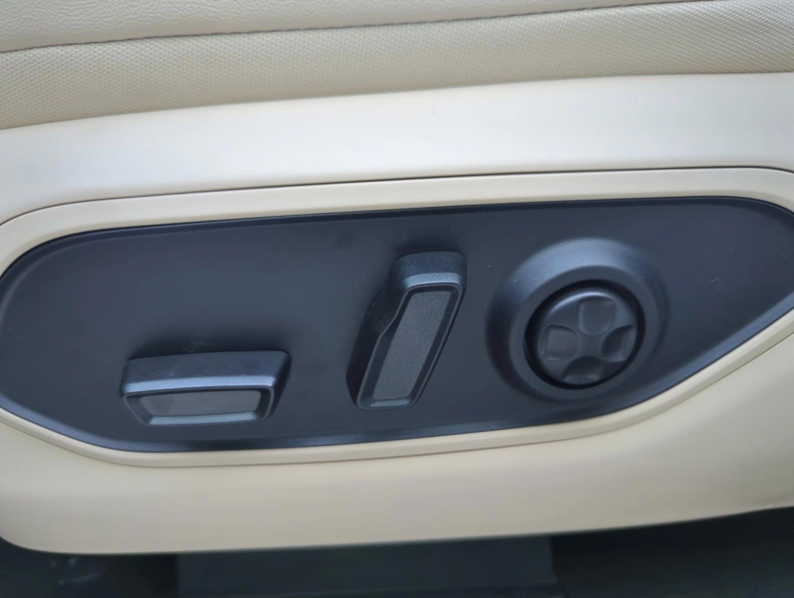 Thumbnail: 2026 Jeep Grand Cherokee - 5