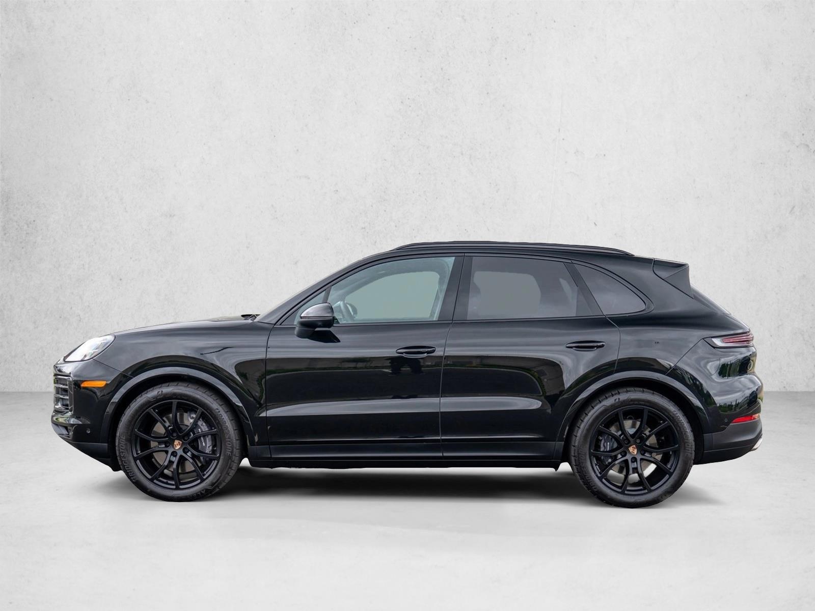 Thumbnail: 2025 Porsche Cayenne - 2