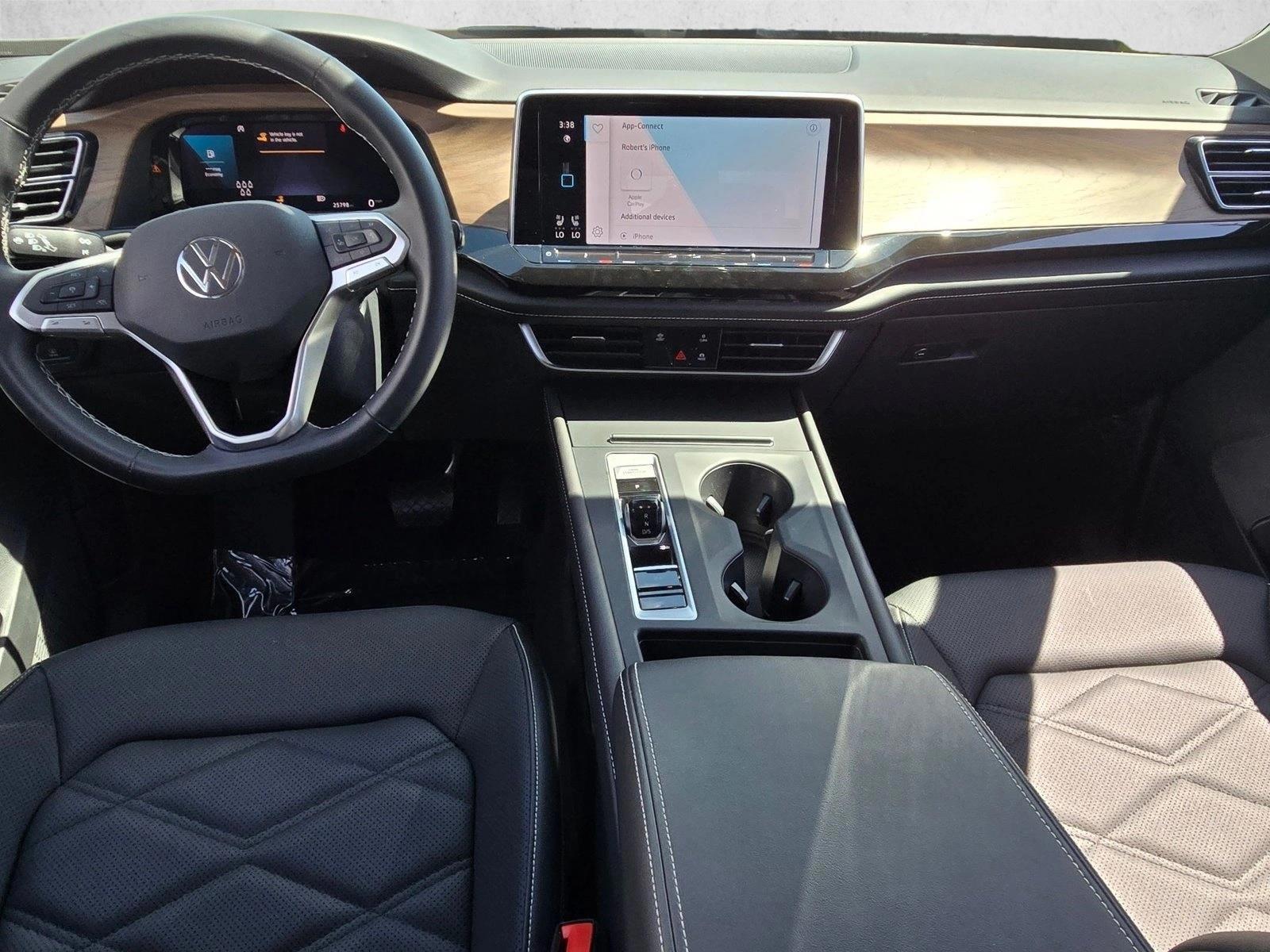 Thumbnail: 2025 Volkswagen Atlas - 3