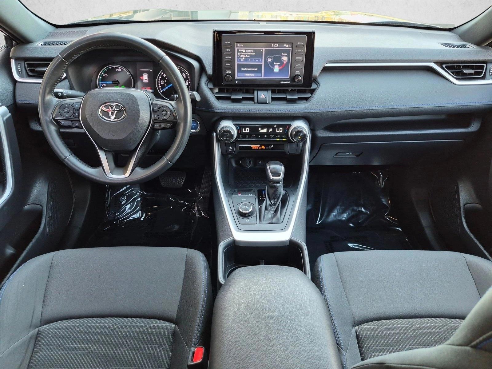 Thumbnail: 2022 Toyota RAV4 - 3
