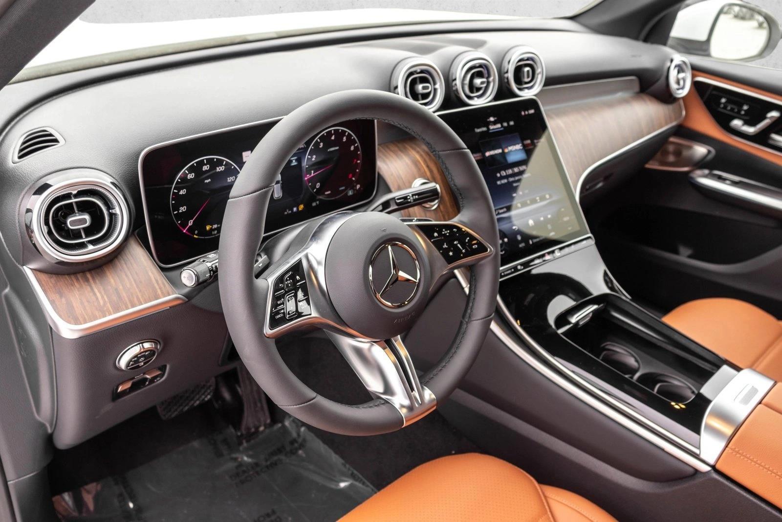 Thumbnail: 2026 Mercedes-Benz GLC - 3