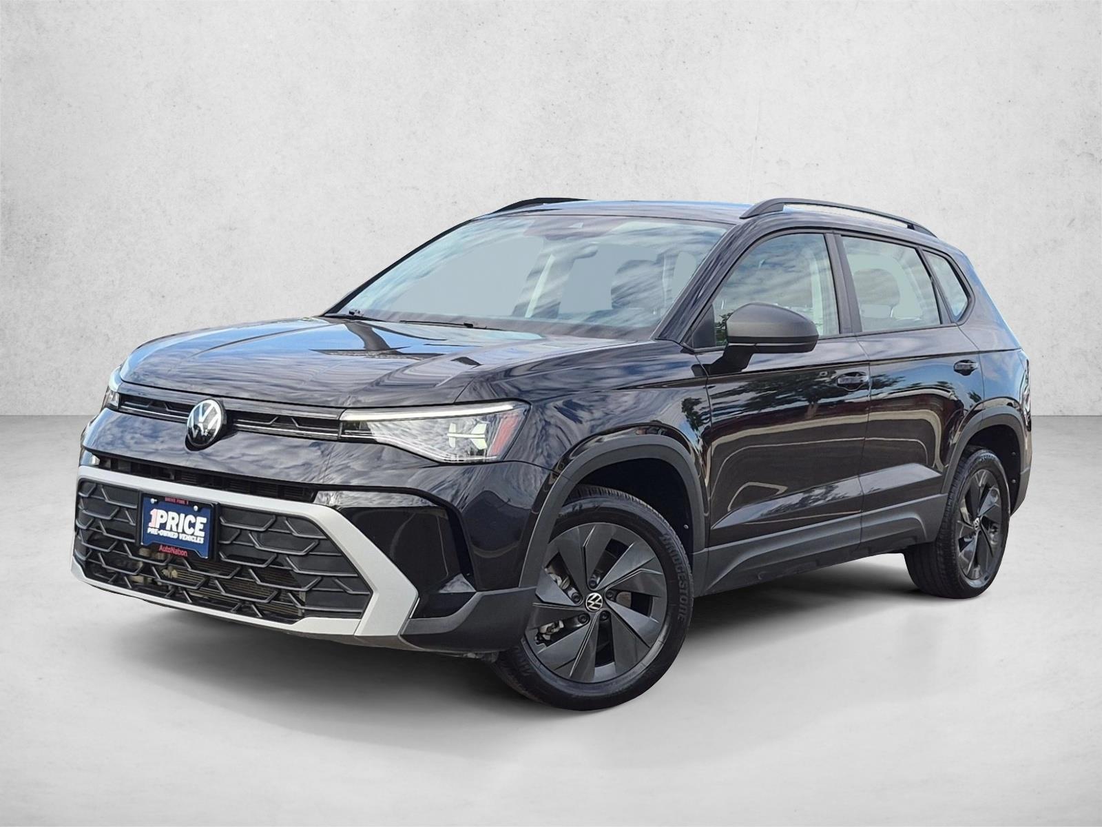 Thumbnail: 2025 Volkswagen Taos - 1