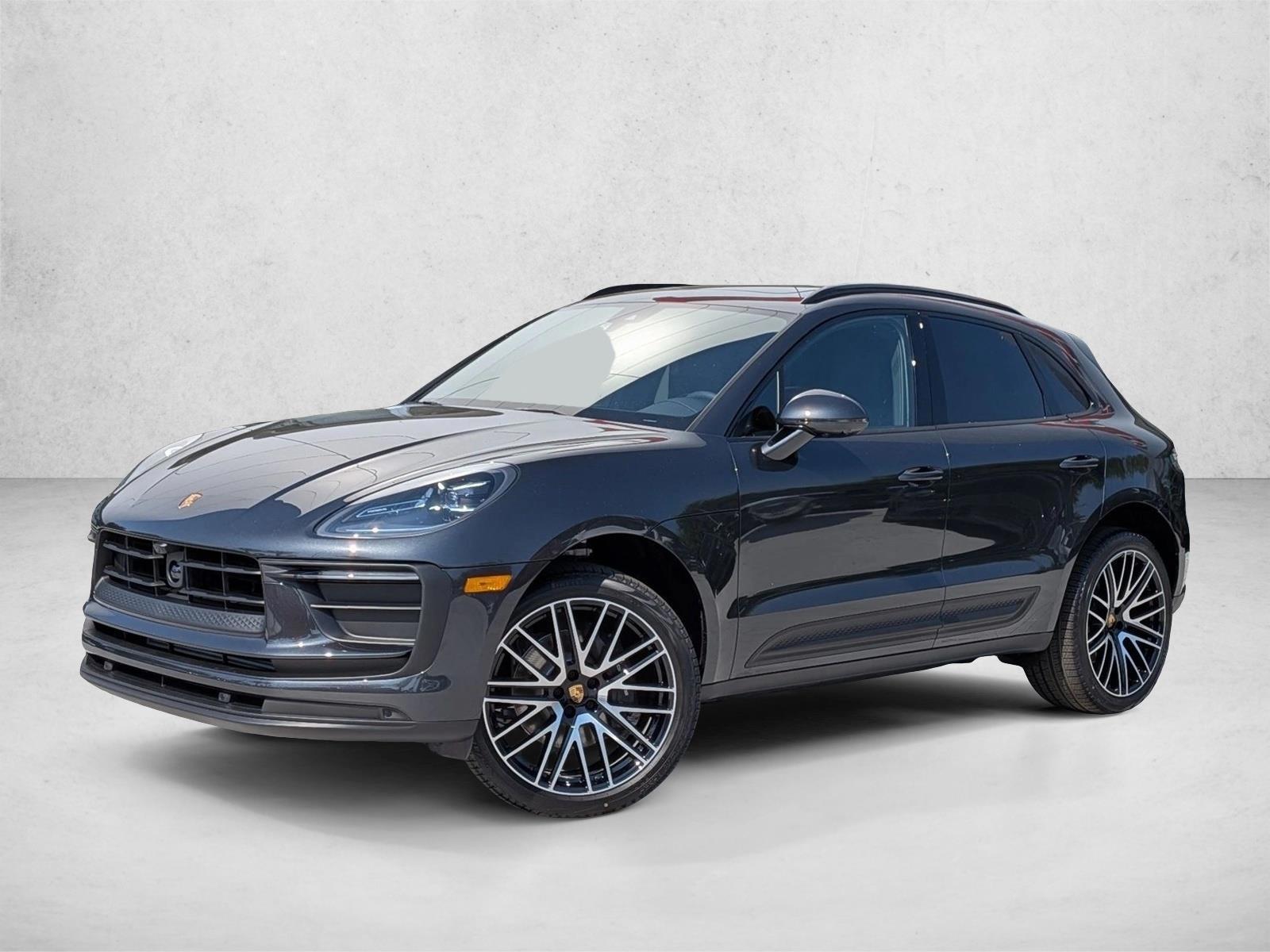 Thumbnail: 2026 Porsche Macan - 1