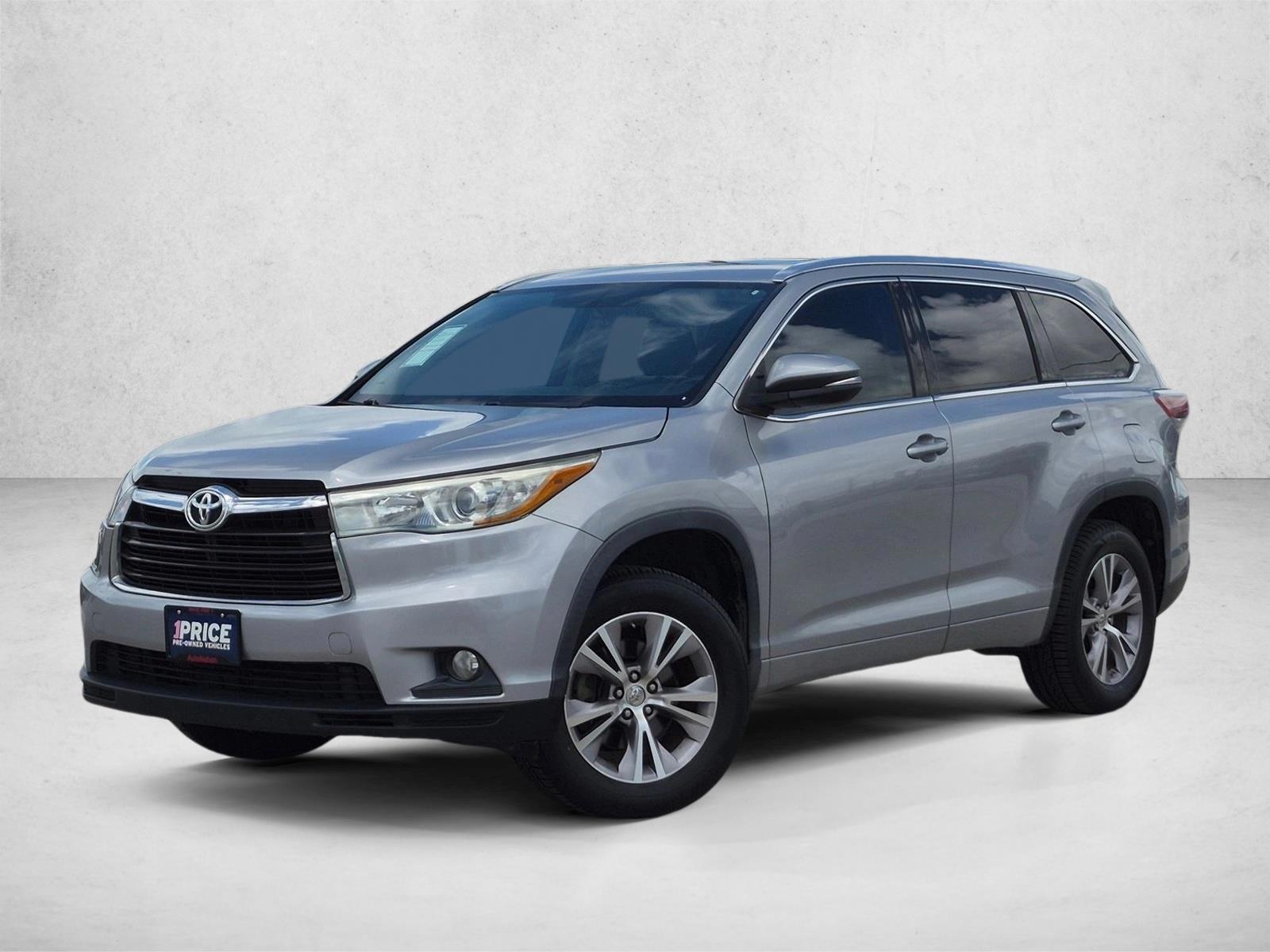 Thumbnail: 2015 Toyota Highlander - 1