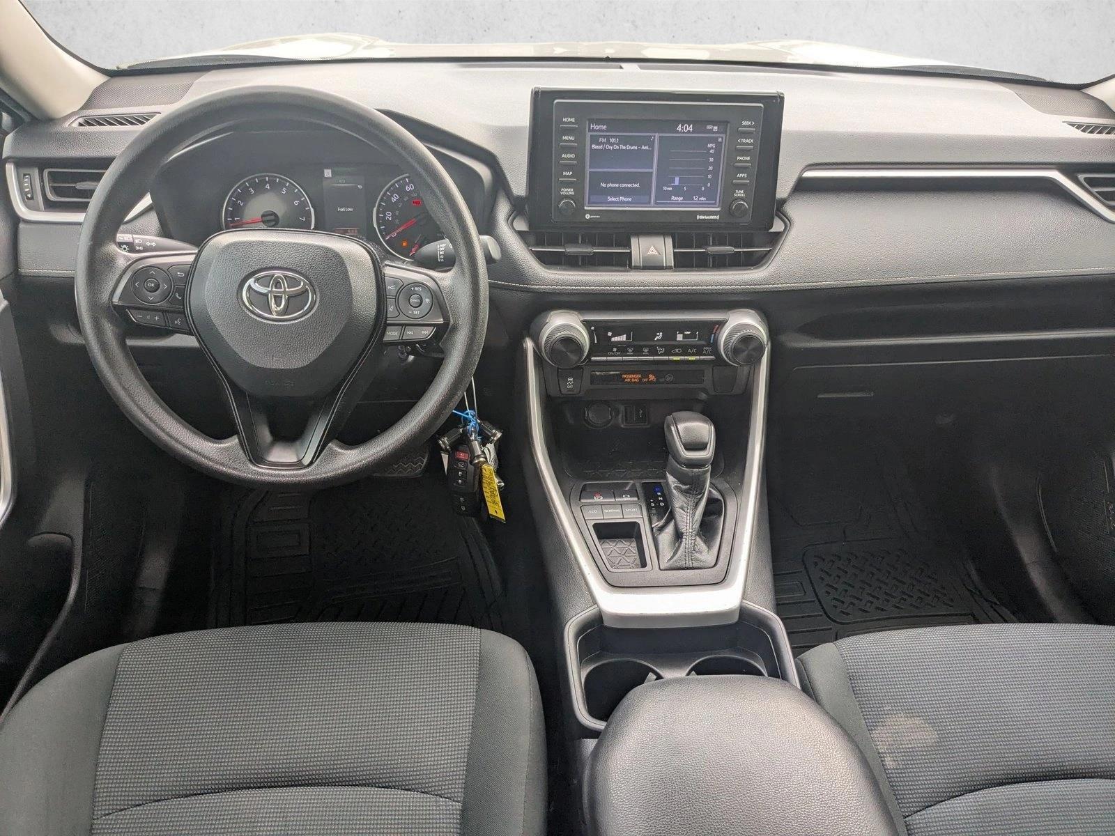 Thumbnail: 2021 Toyota RAV4 - 3