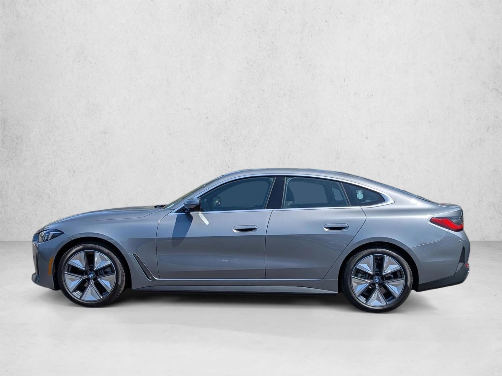 Thumbnail: 2026 BMW i4 - 2