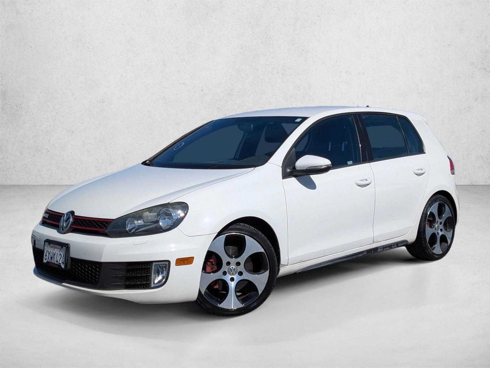 Thumbnail: 2013 Volkswagen Golf - 1