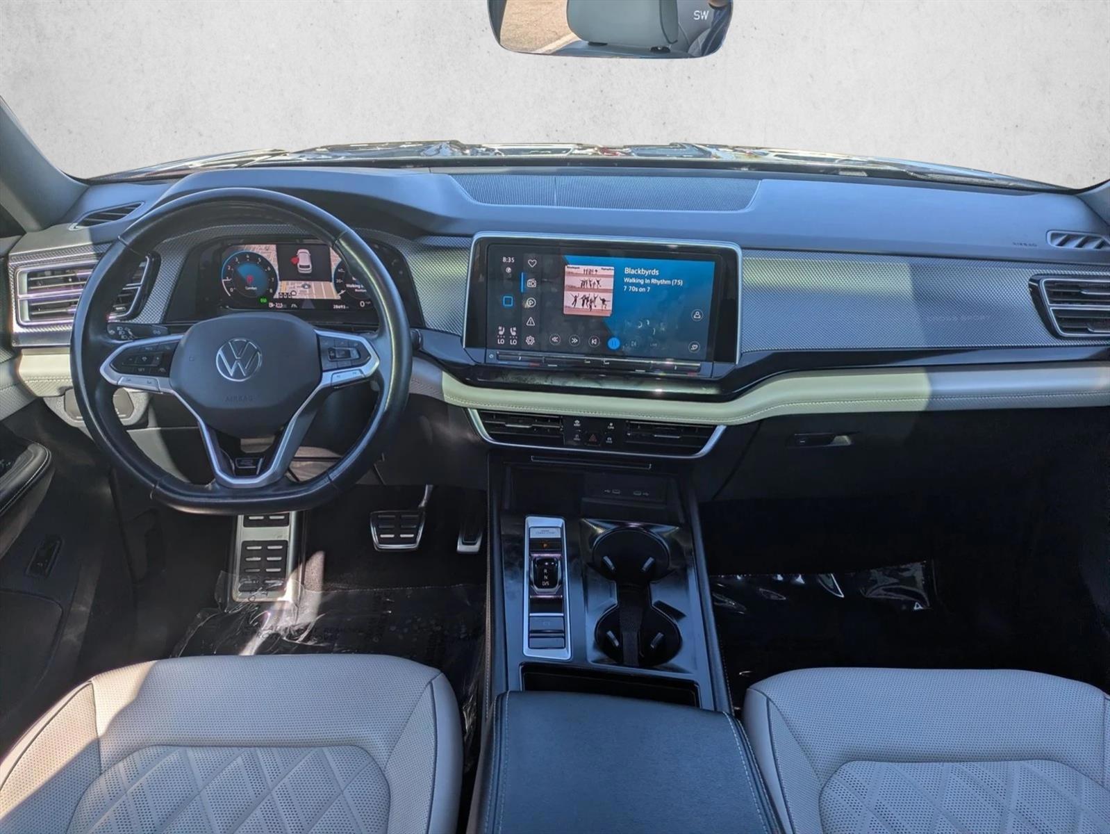 Thumbnail: 2024 Volkswagen Atlas - 3