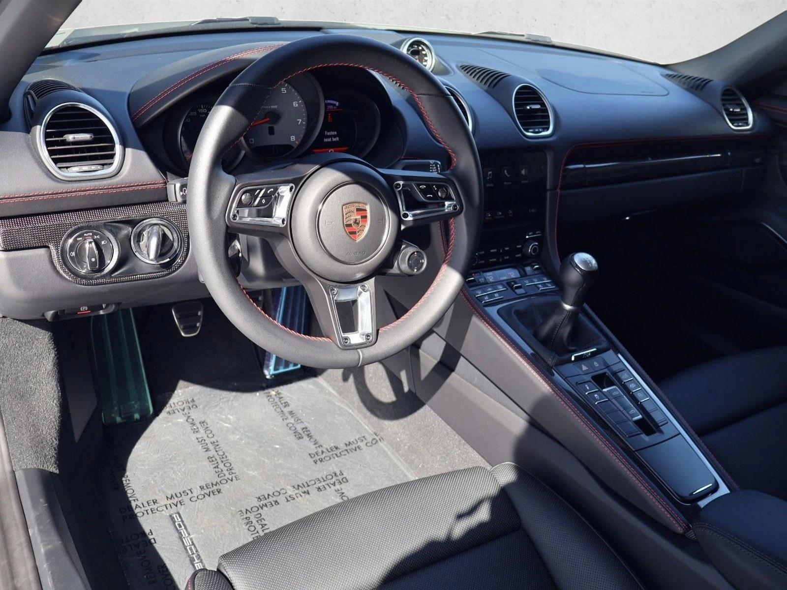 Thumbnail: 2025 Porsche 718 Boxster - 3