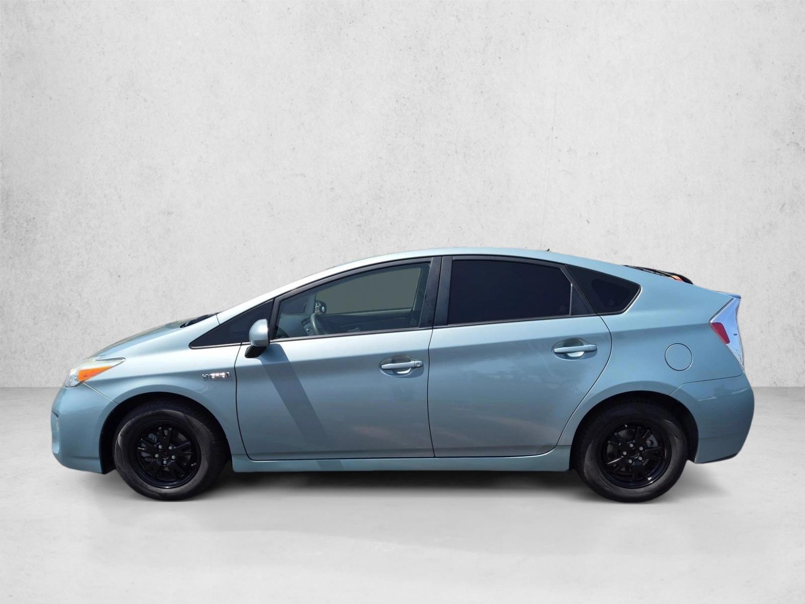 Thumbnail: 2015 Toyota Prius - 2