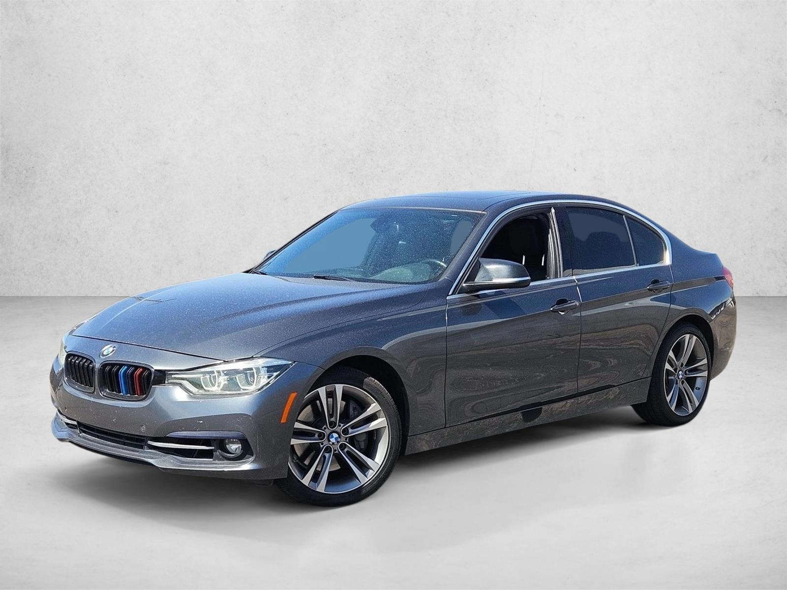Thumbnail: 2016 BMW 3 Series - 1
