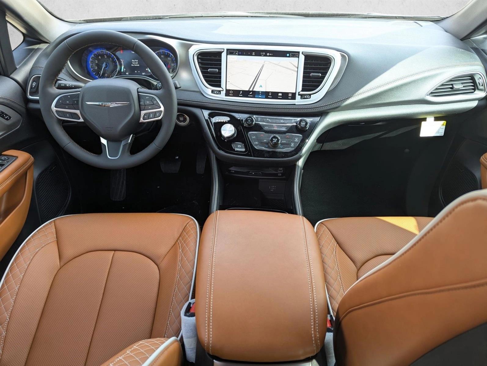 Thumbnail: 2026 Chrysler Pacifica - 3