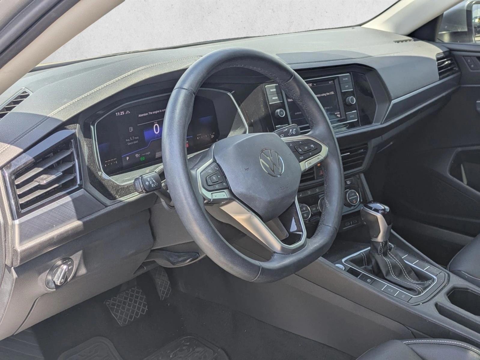 Thumbnail: 2022 Volkswagen Jetta - 2