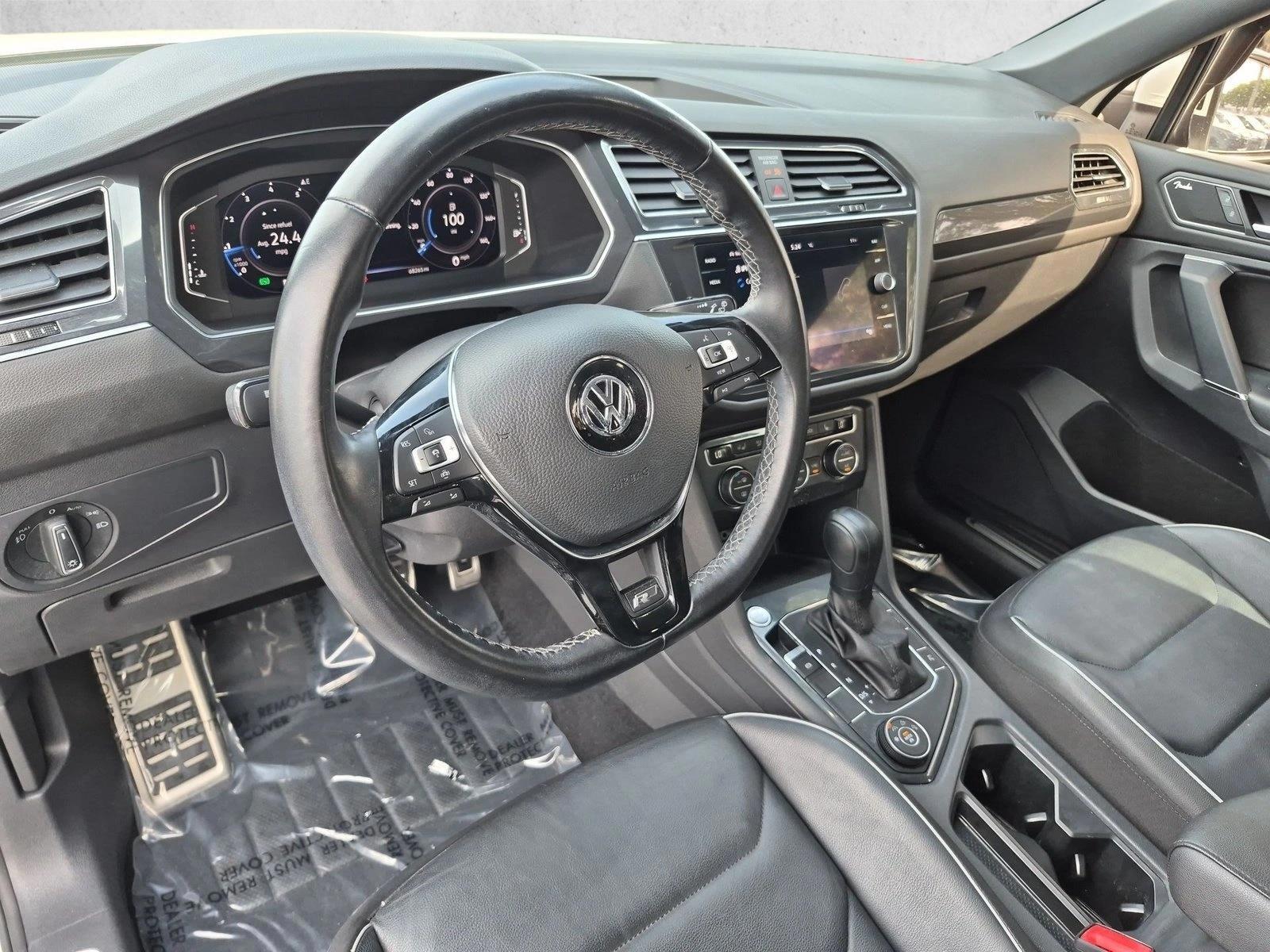 Thumbnail: 2020 Volkswagen Tiguan - 3