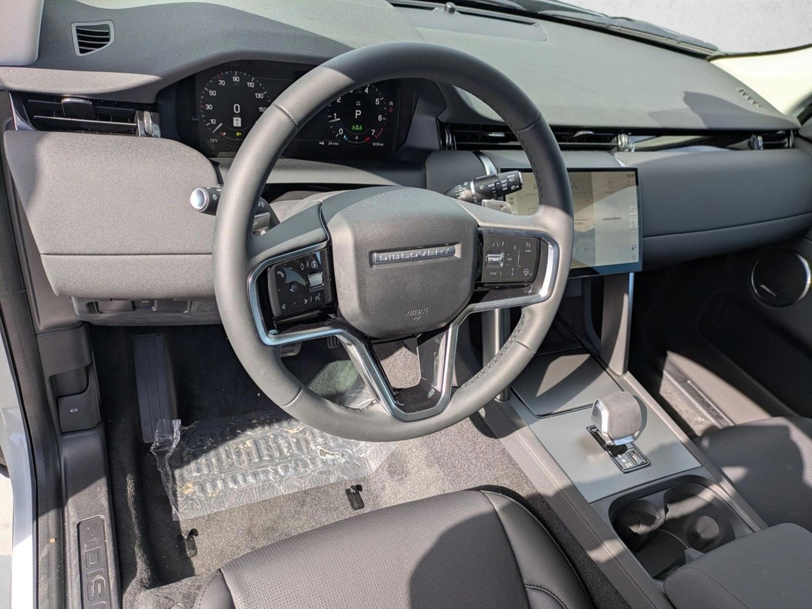 Thumbnail: 2025 Land Rover Discovery Sport - 3