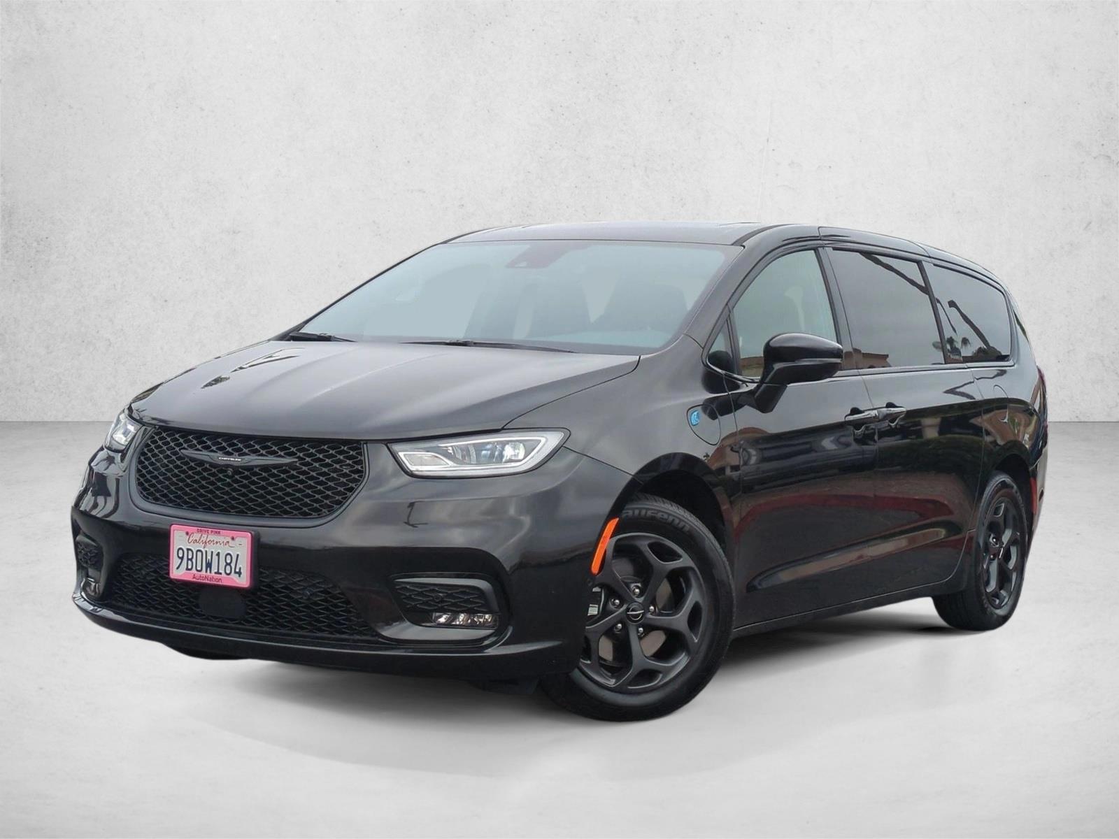 Thumbnail: 2022 Chrysler Pacifica - 1