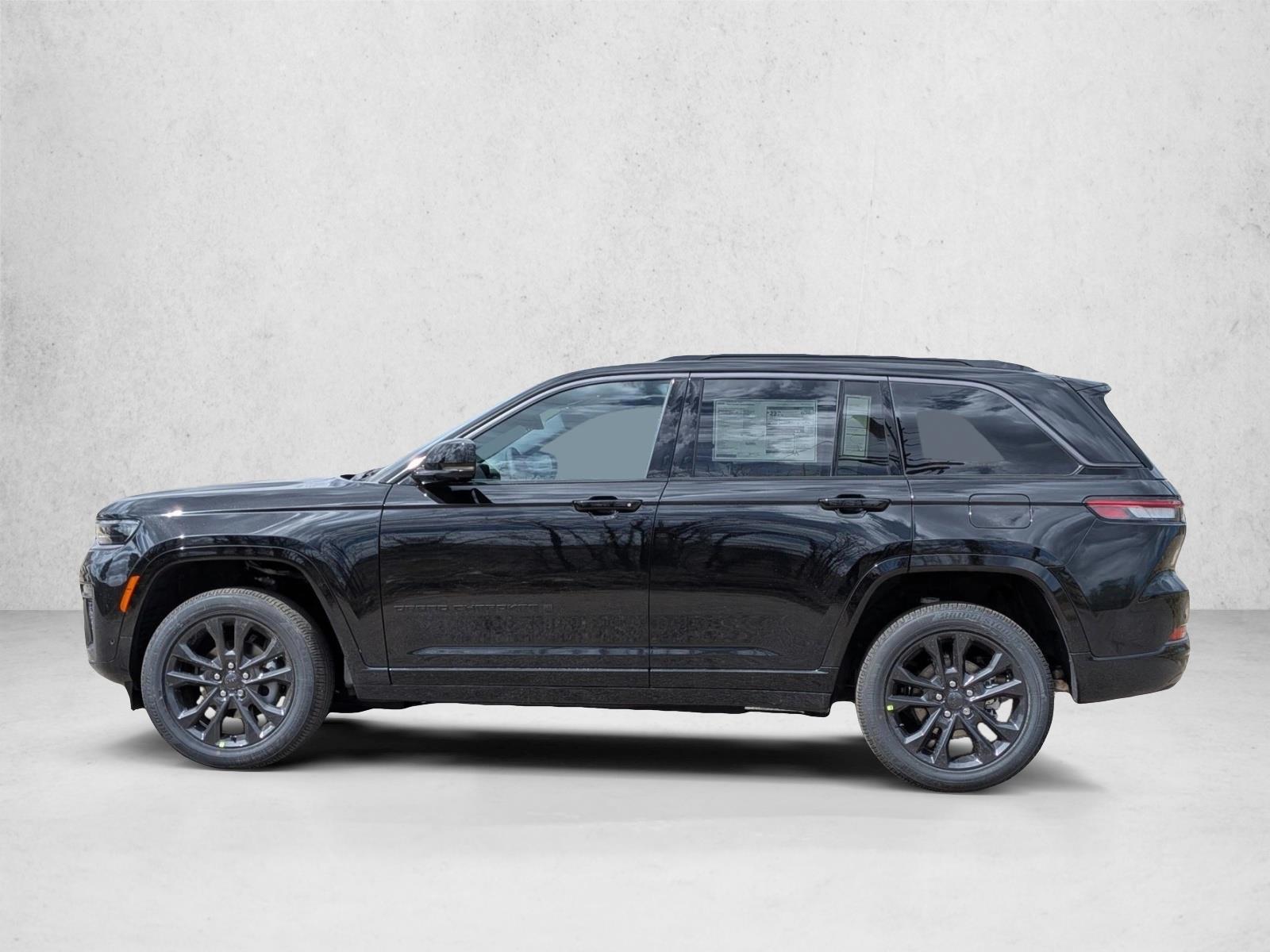 Thumbnail: 2026 Jeep Grand Cherokee - 2