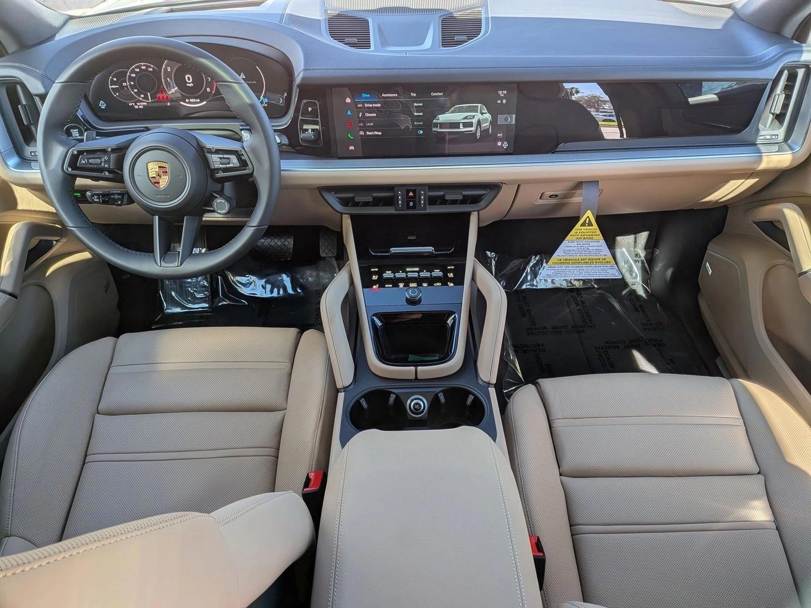 Thumbnail: 2026 Porsche Cayenne - 4