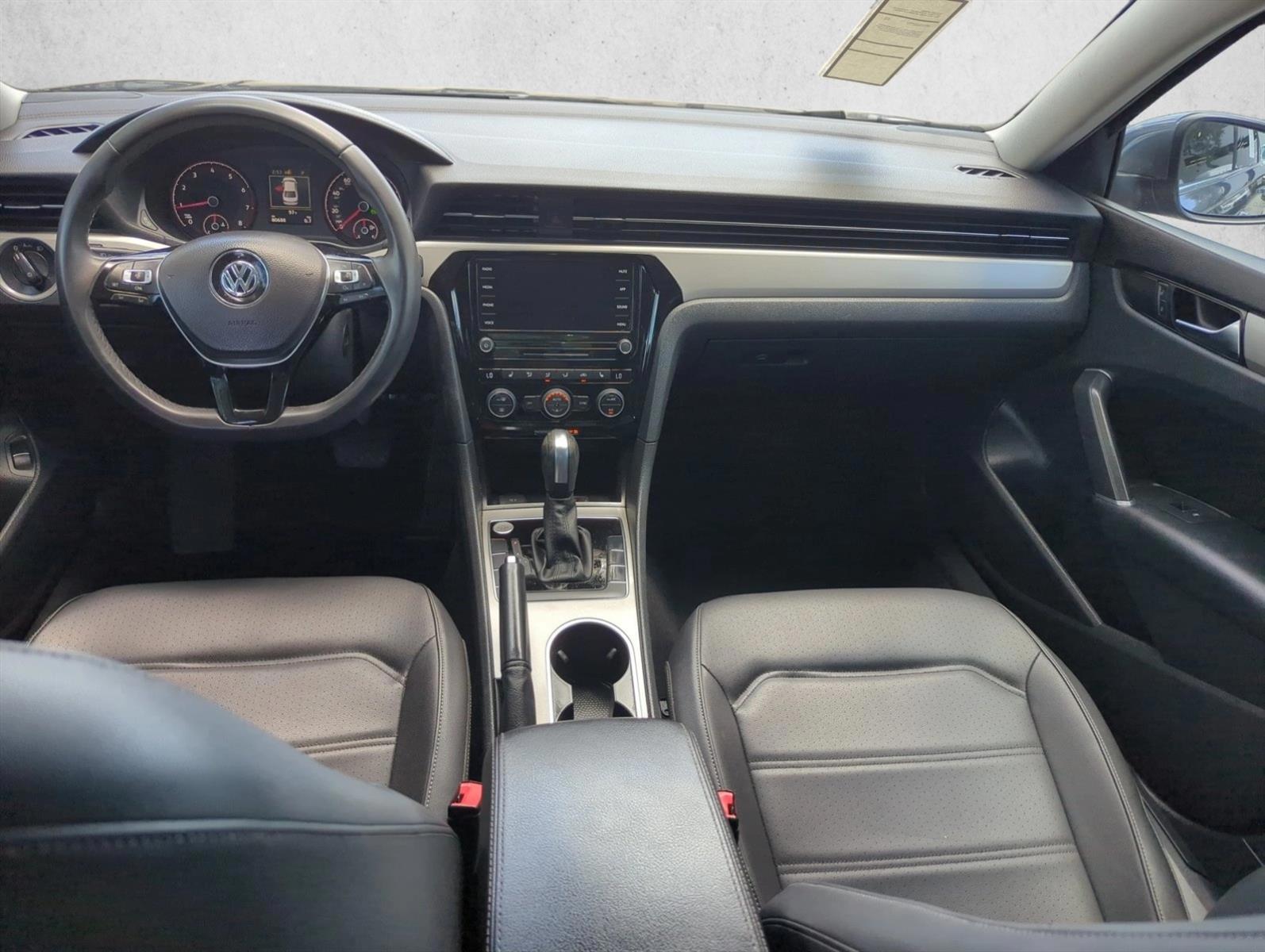 Thumbnail: 2022 Volkswagen Passat - 2