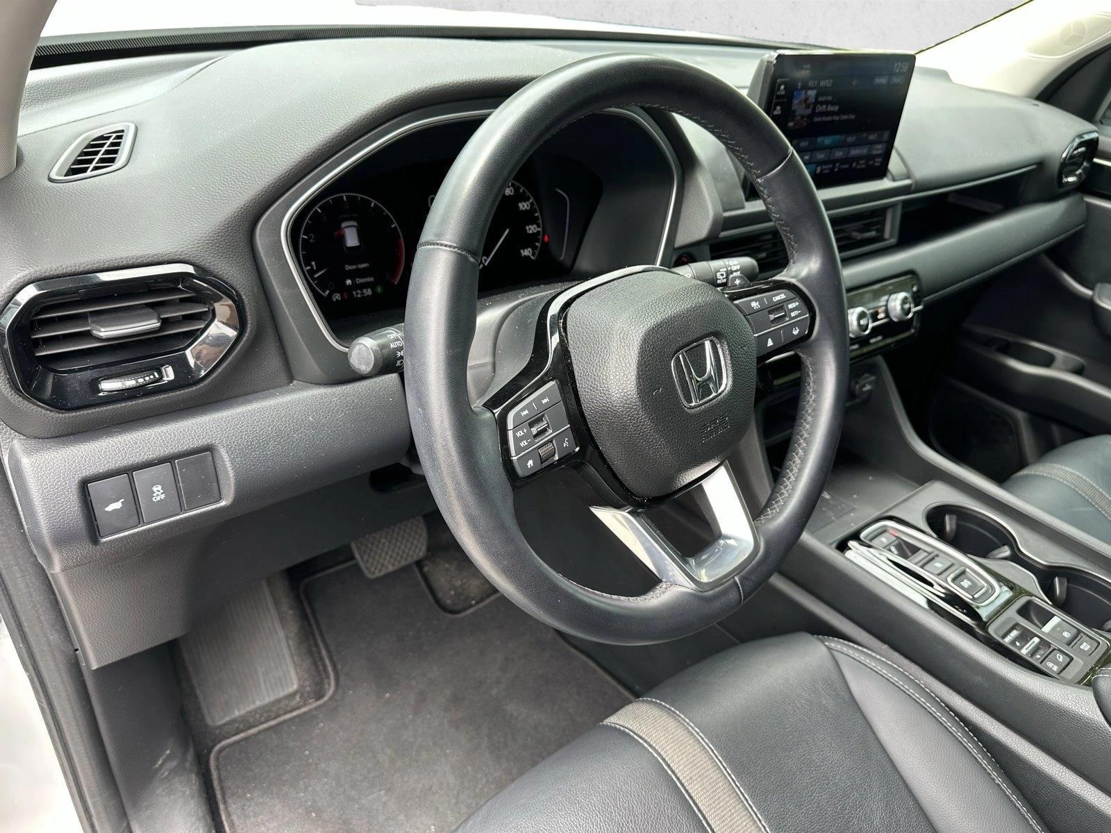 Thumbnail: 2023 Honda Pilot - 3
