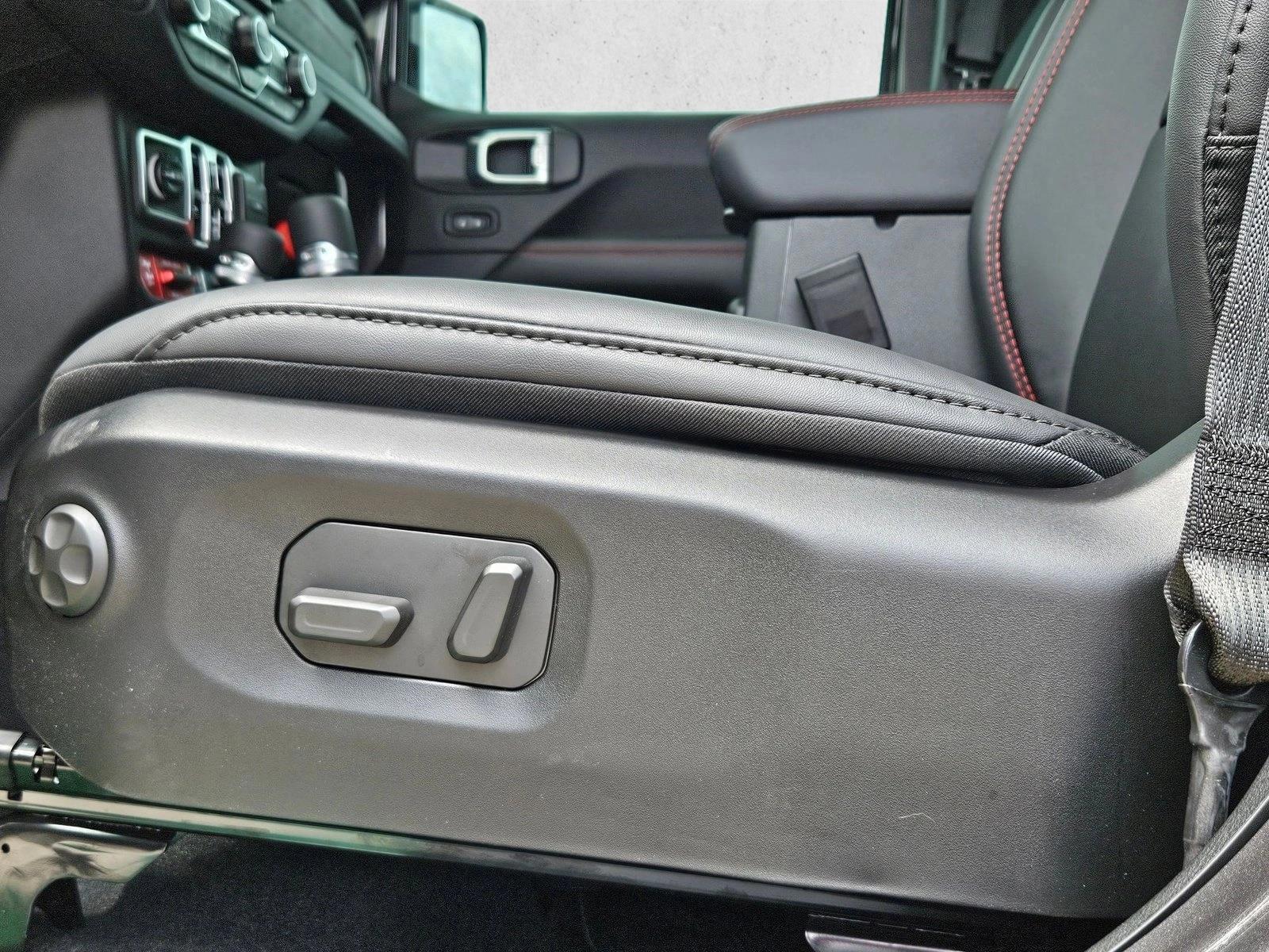 Thumbnail: 2026 Jeep Gladiator - 4