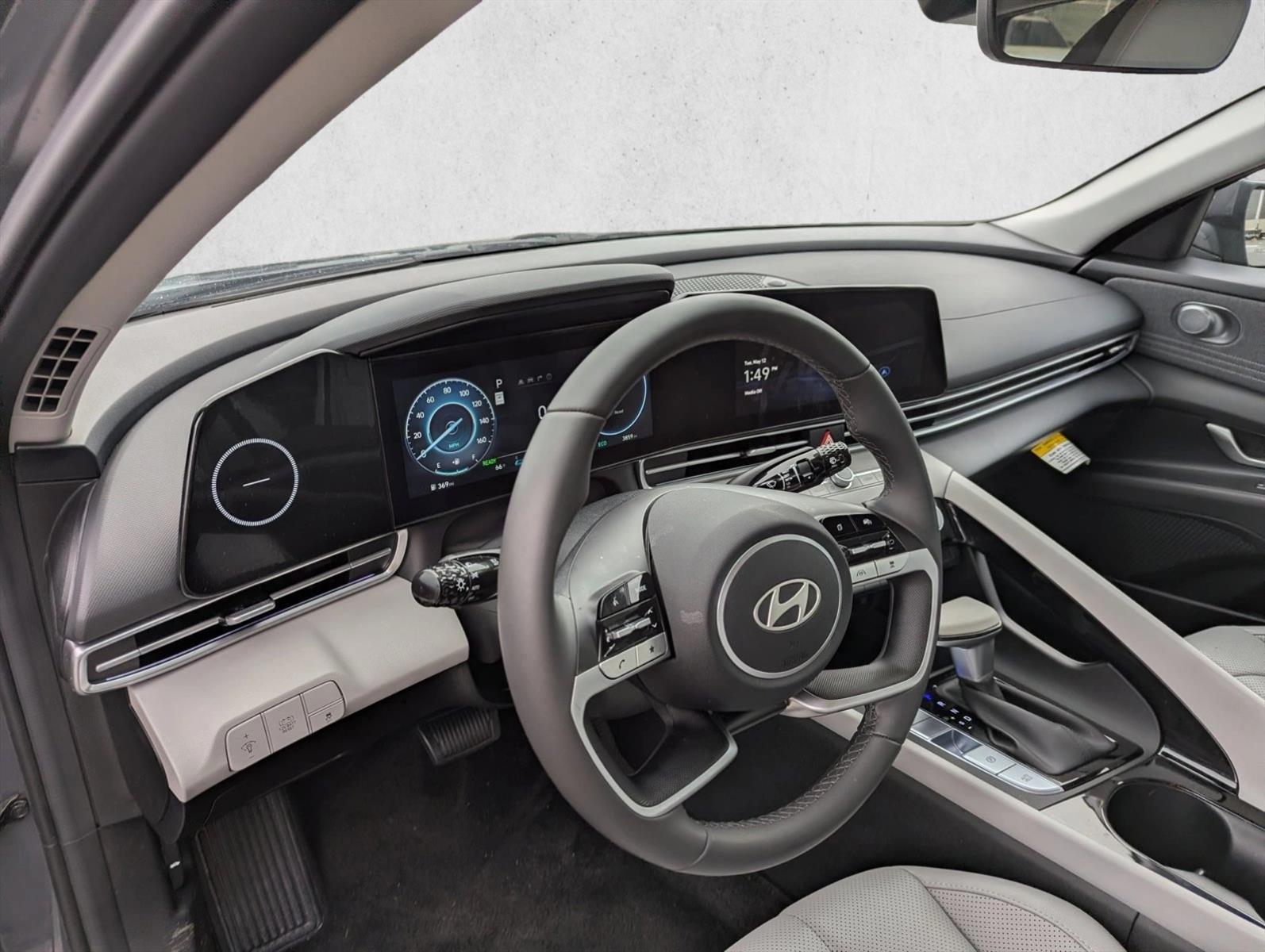 Thumbnail: 2025 Hyundai Elantra - 3