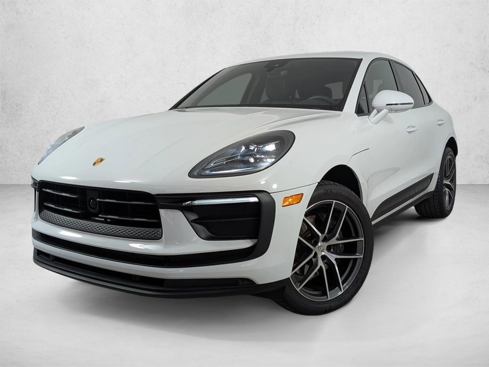 Thumbnail: 2025 Porsche Macan - 1