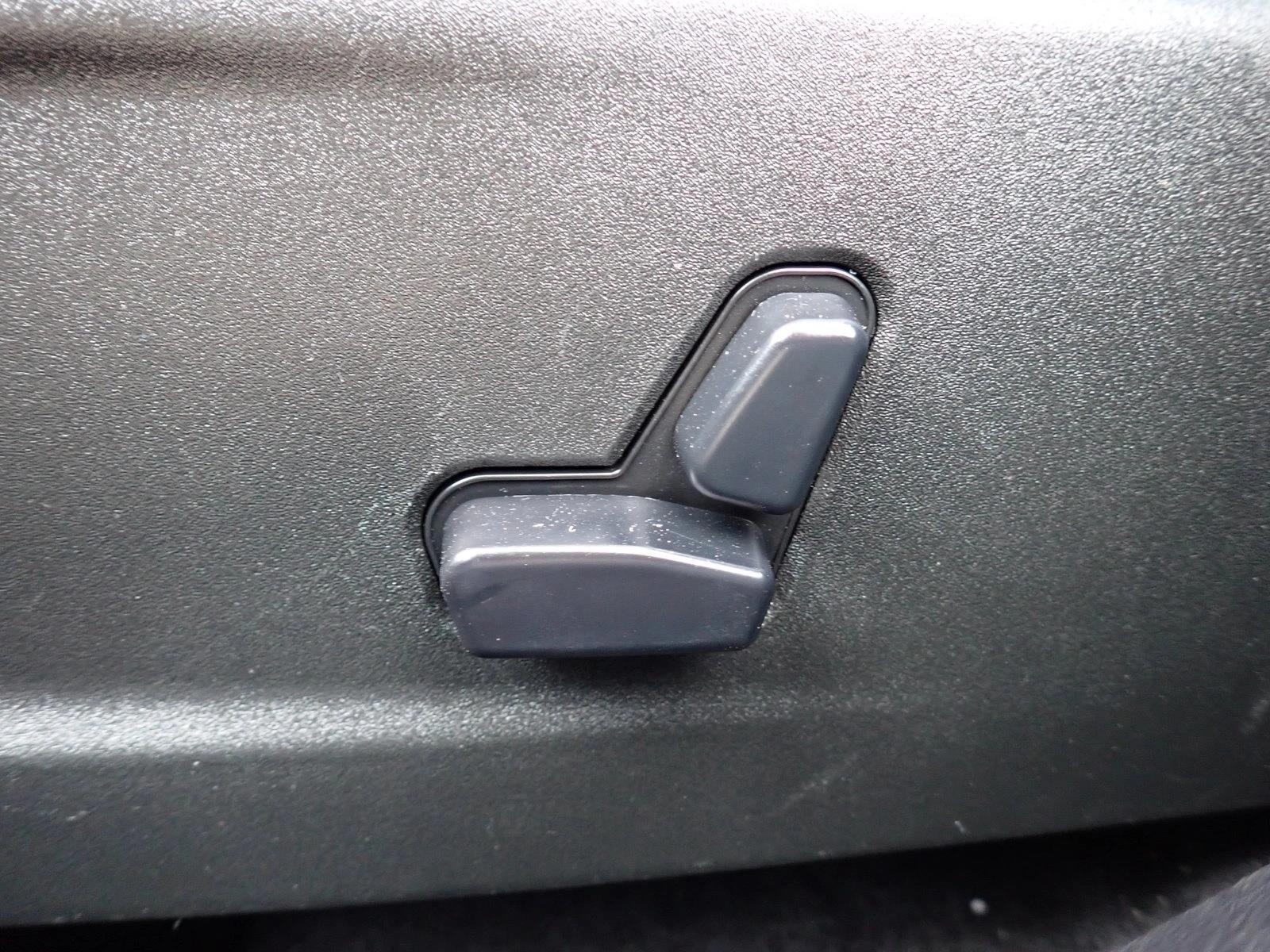 Thumbnail: 2013 Dodge Charger - 3