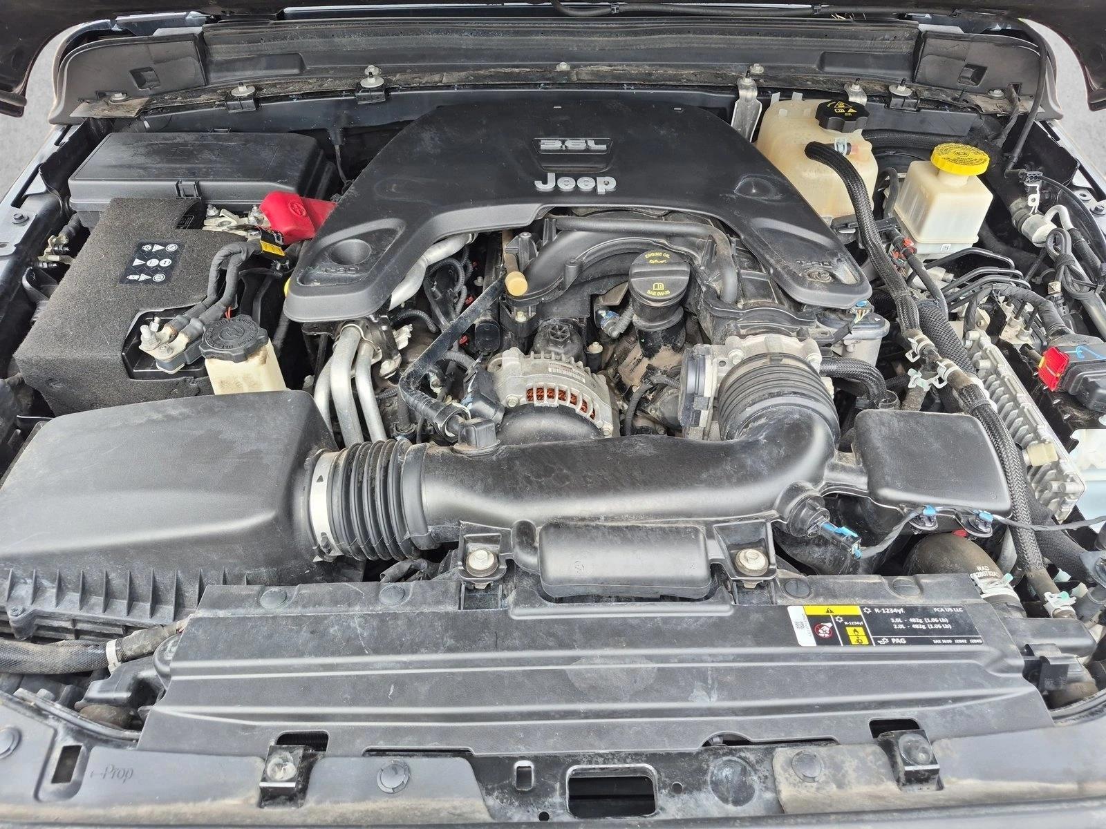 Vehicle image 21