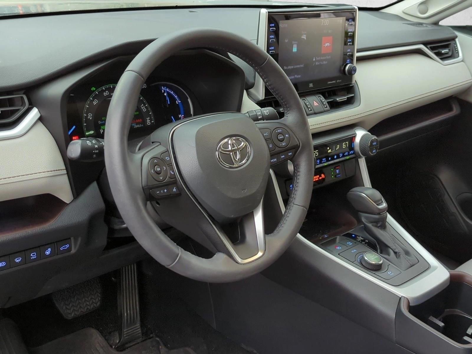 Thumbnail: 2022 Toyota RAV4 - 3