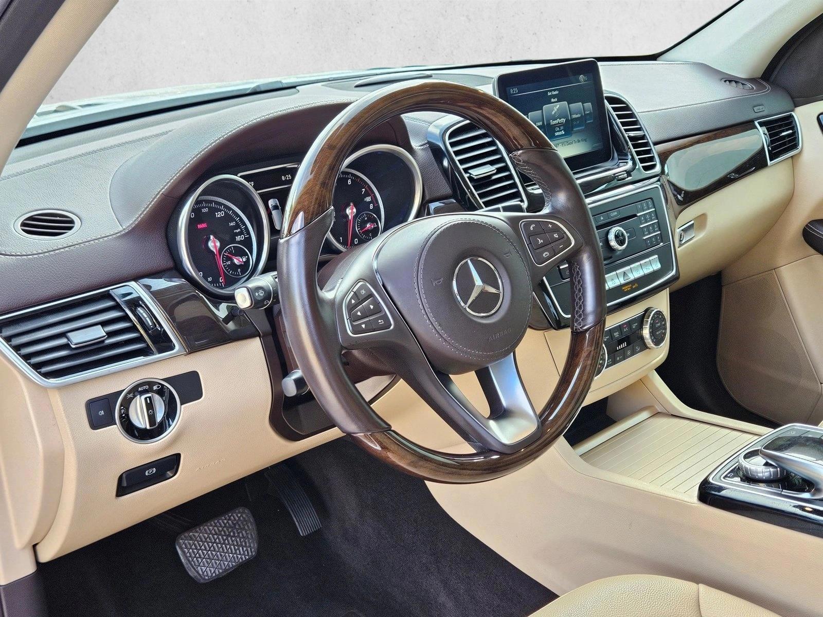 Thumbnail: 2017 Mercedes-Benz GLS - 3