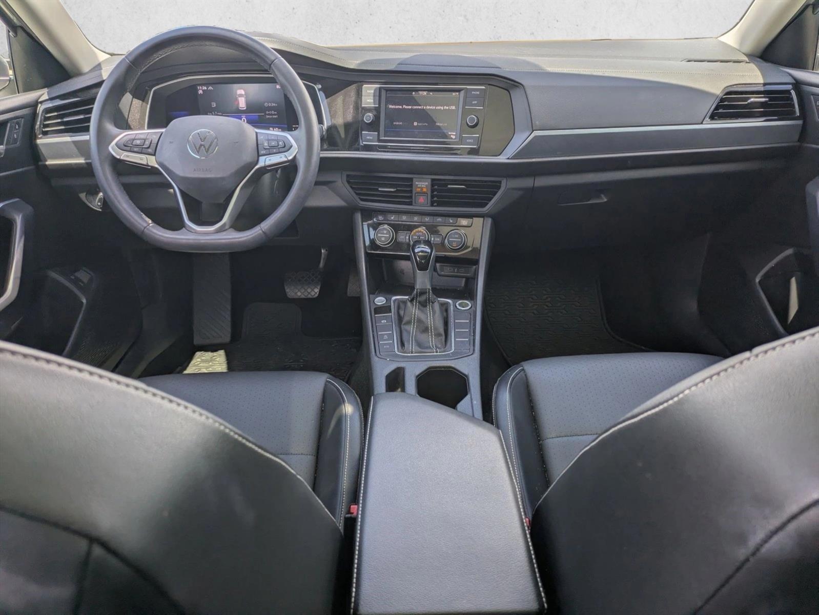 Thumbnail: 2022 Volkswagen Jetta - 3