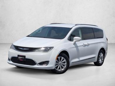 2018 Chrysler Pacifica Touring L -
                  Torrance, CA