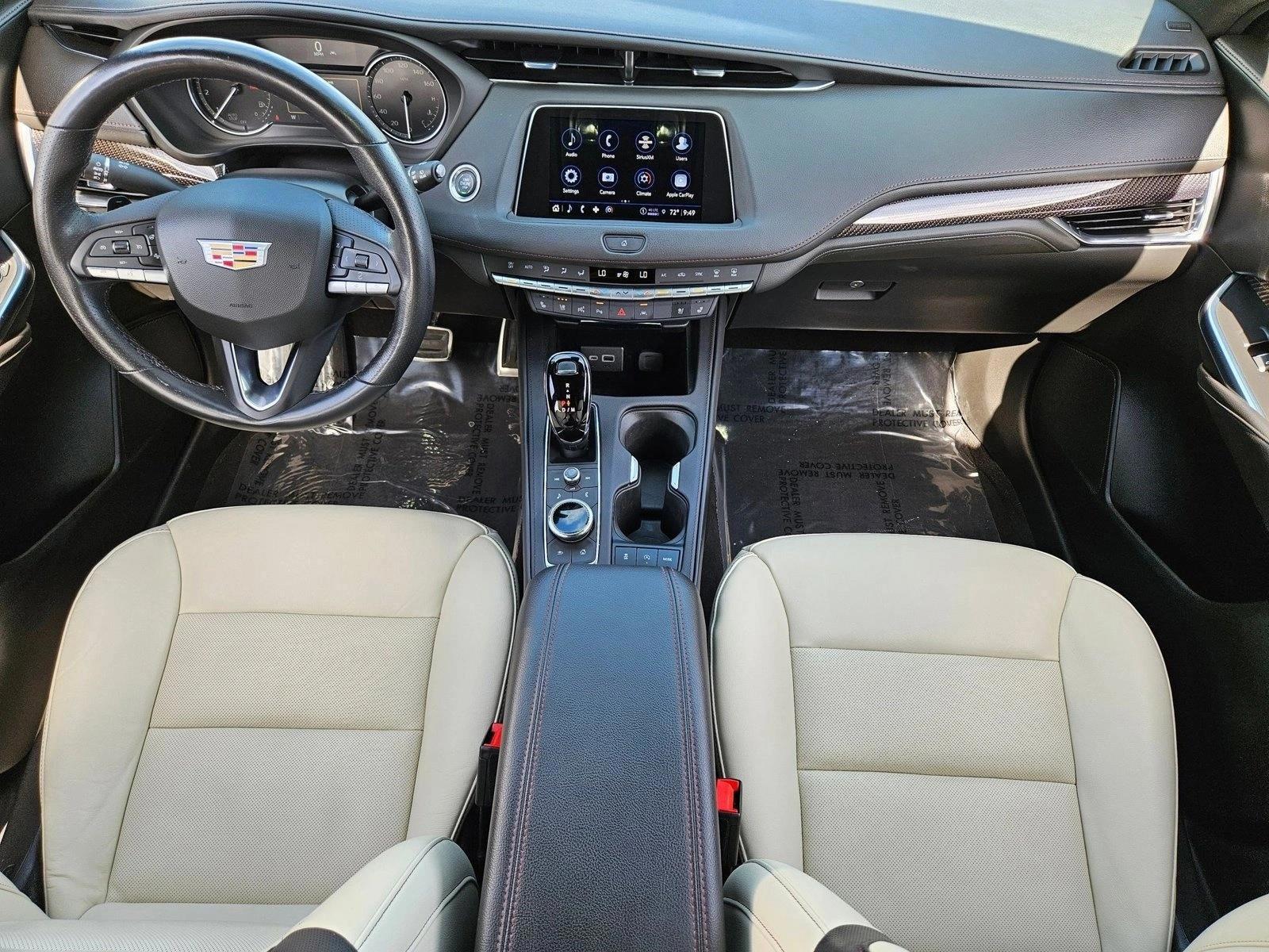 Thumbnail: 2023 Cadillac XT4 - 4