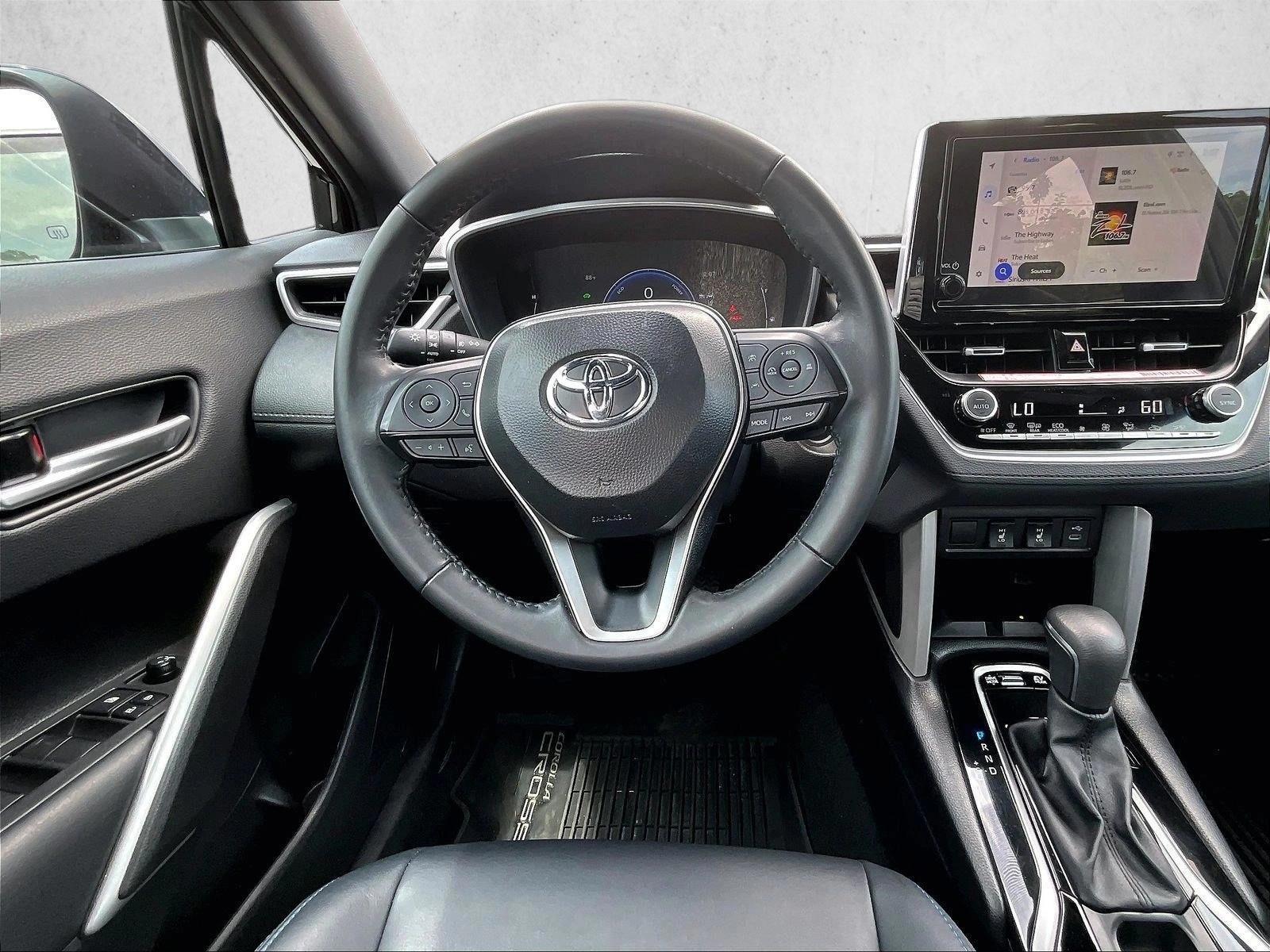 Thumbnail: 2025 Toyota Corolla Cross - 3