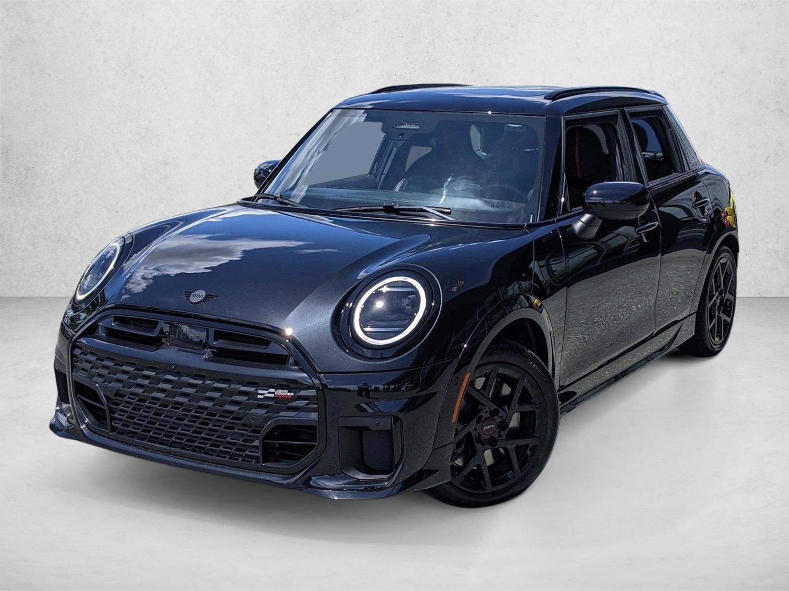 2025 MINI Hardtop Cooper S's photo