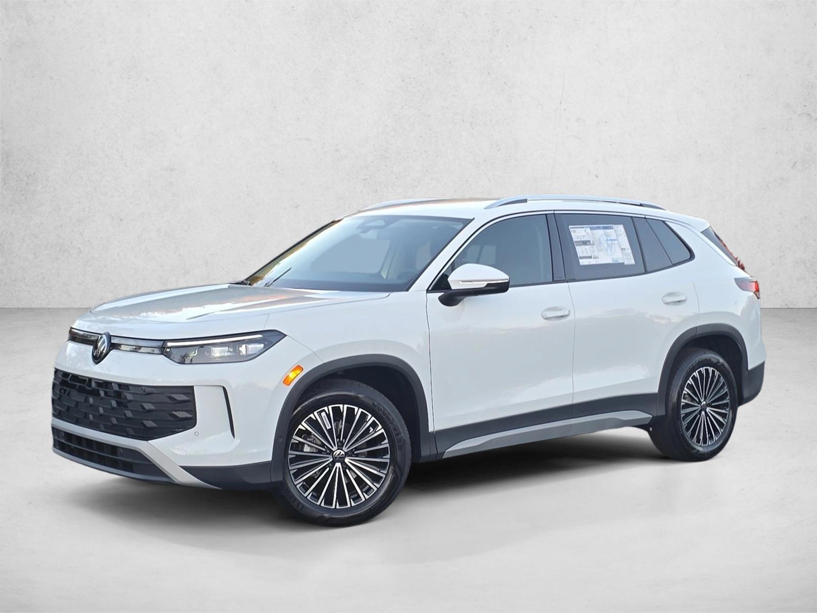 Thumbnail: 2026 Volkswagen Tiguan - 1