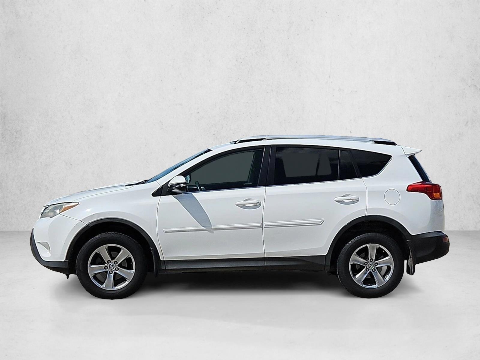 Thumbnail: 2015 Toyota RAV4 - 2