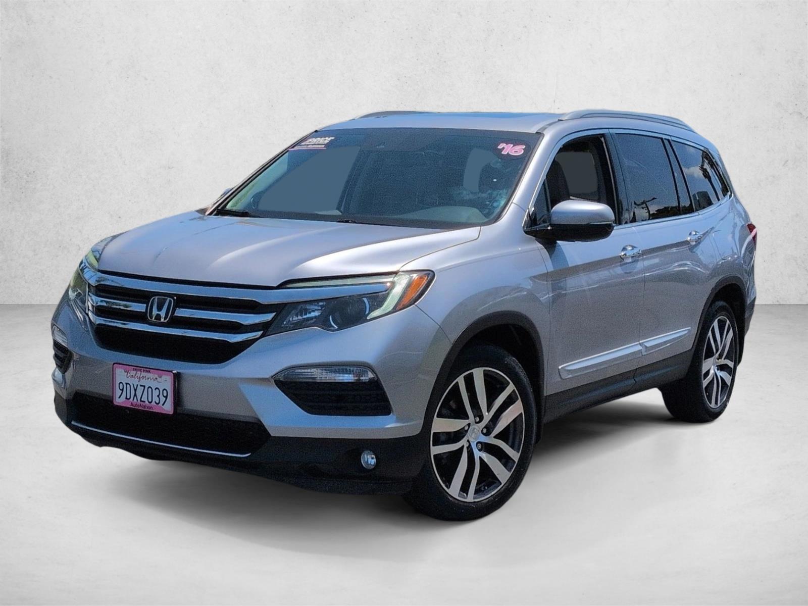 2016 Honda Pilot 2WD Touring's photo