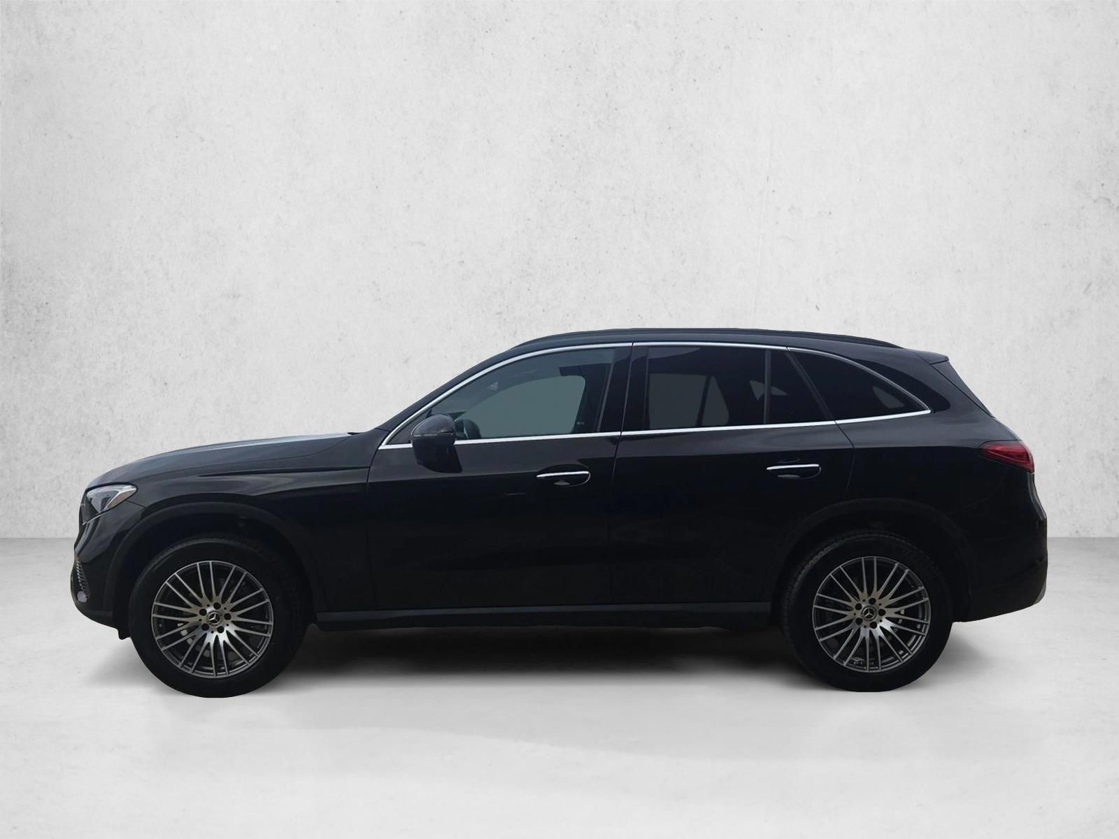 Thumbnail: 2026 Mercedes-Benz GLC - 2