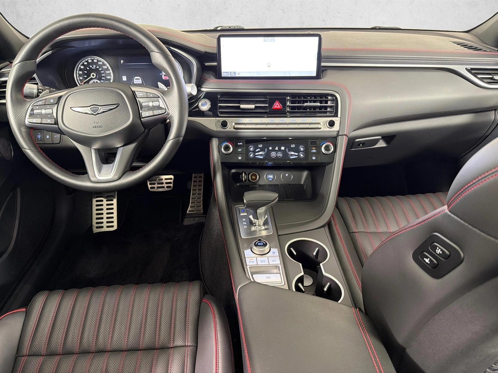 Thumbnail: 2025 Genesis G70 - 3