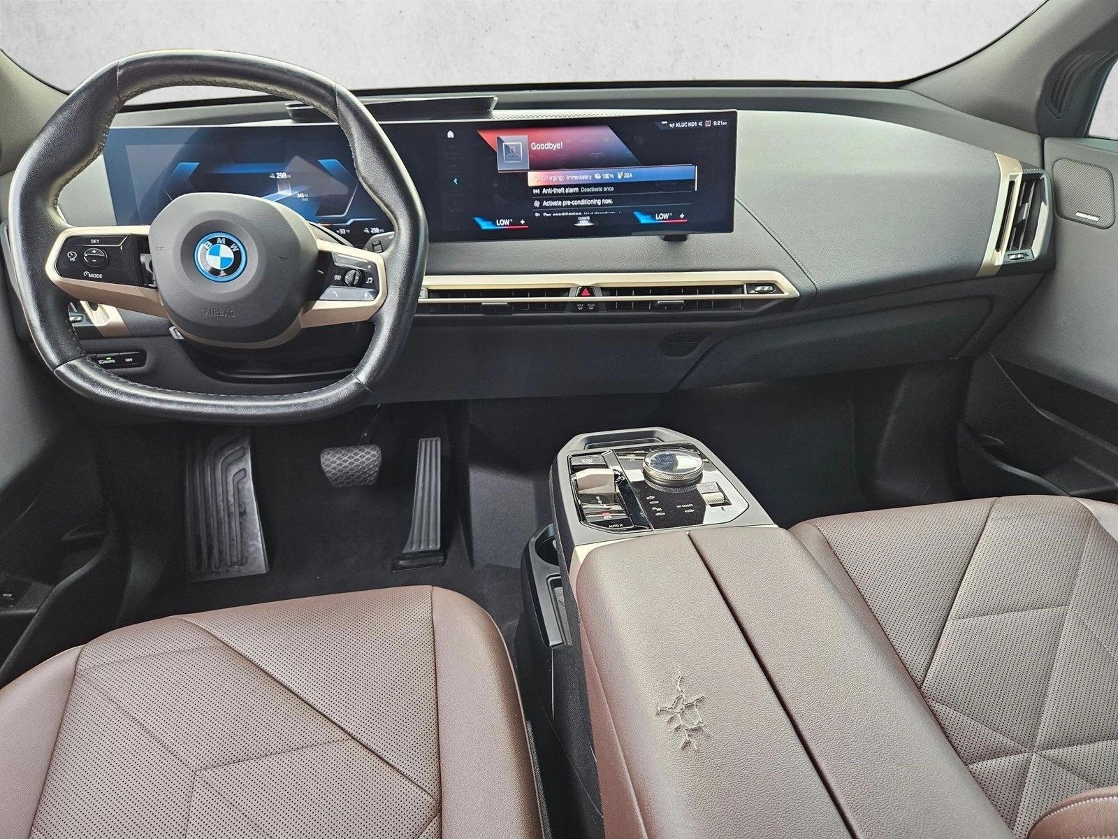 Thumbnail: 2023 BMW iX - 3
